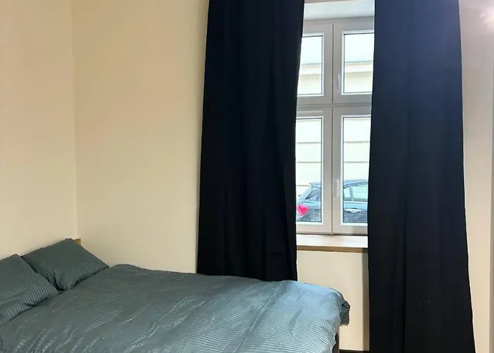 Cozy Near Station Lejlighed